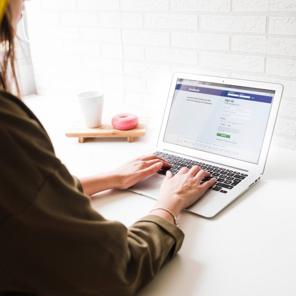 woman-login-into-facebook-website-laptop_23-2147844531 woman-login-into-facebook-website-laptop_23-2147844531